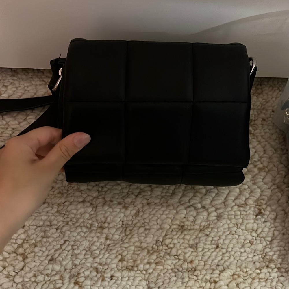Crossbody bag